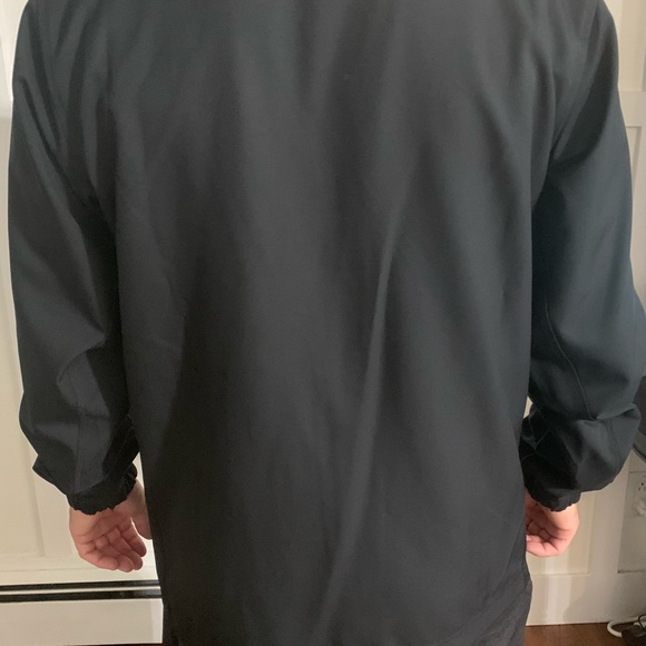 Nike Dri Fit shell - Picture 3 of 3